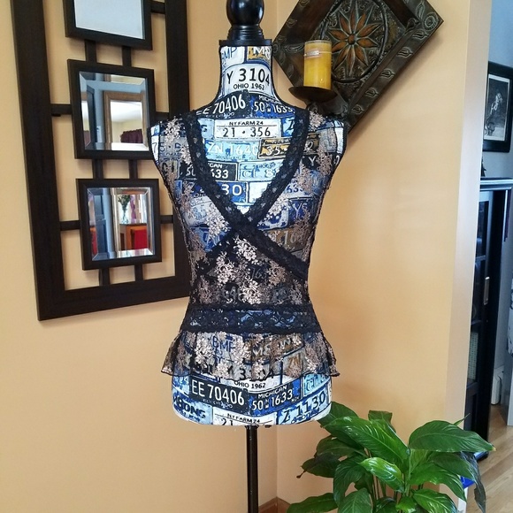 twenty one Tops - FINAL $ ⬇️Black and Gold sheer lace vneck tank top